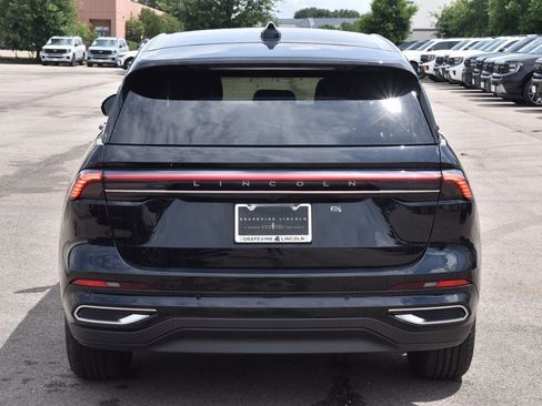 New 2026 Lincoln Nautilus Premier AWD/4WD image 8
