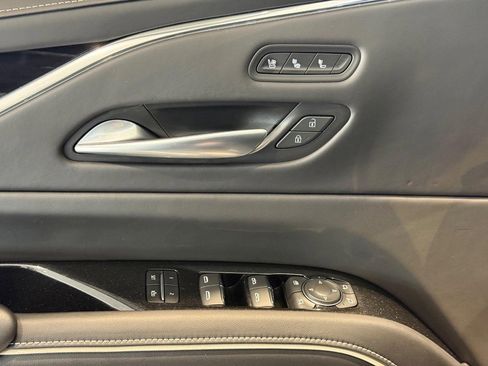 Used 2024 Cadillac Escalade V w/ LPO, Floor Liner Package image 27