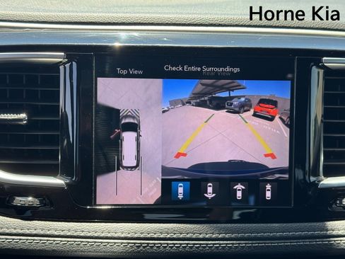 Used 2019 Chrysler Pacifica Limited w/ Advanced Safetytec Group FWD image 22