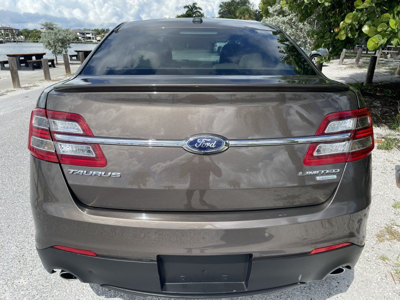 Used 2016 Ford Taurus Limited FWD image 6