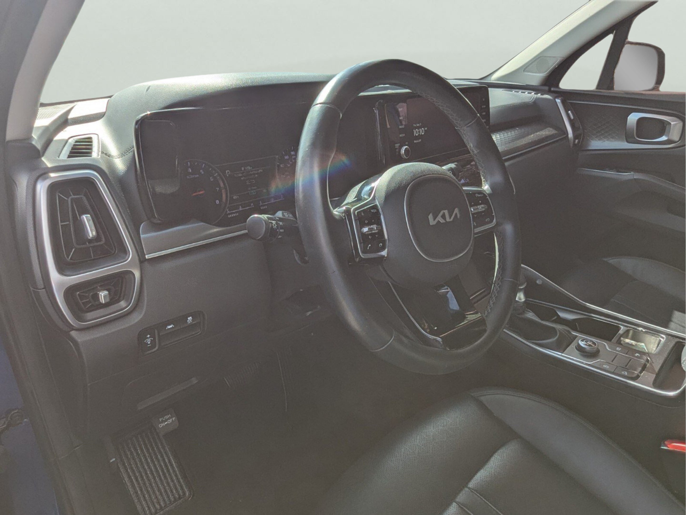 Used 2022 Kia Sorento S FWD image 8