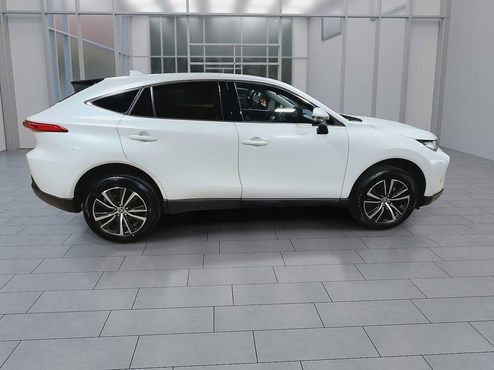 Used 2023 Toyota Venza LE AWD/4WD image 9
