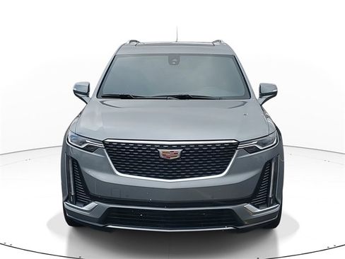 Certified 2025 Cadillac XT6 Luxury image 5