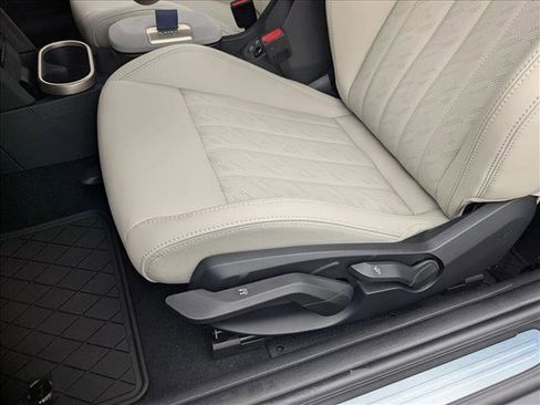 Used 2025 MINI Cooper Convertible image 4