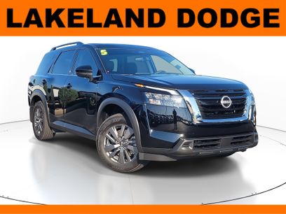 Used 2025 Nissan Pathfinder SV w/ SV Premium Package