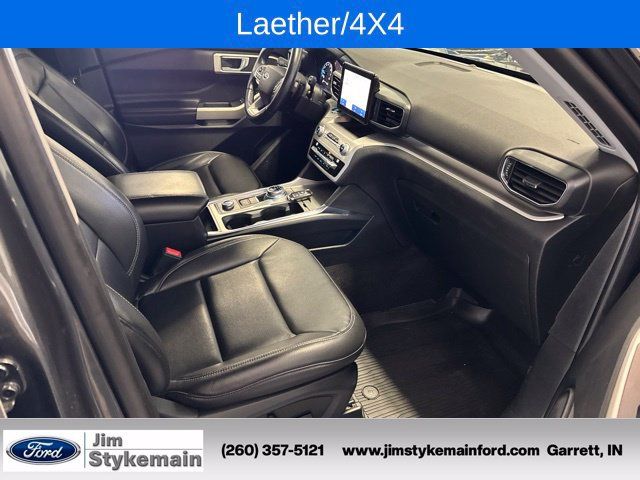 Used 2020 Ford Explorer XLT w/ Equipment Group 202A AWD/4WD image 17