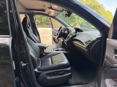Used 2017 Acura MDX SH-AWD image 23