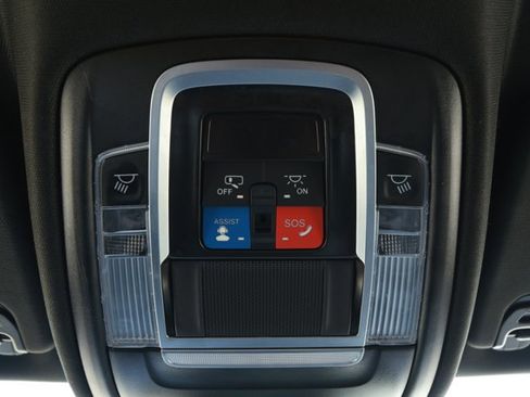 Used 2024 RAM 1500 Laramie image 20