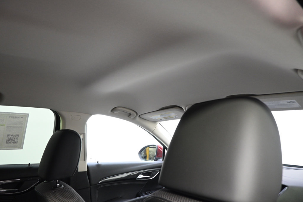 Used 2023 Buick Envision Preferred FWD image 17