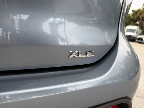 Used 2023 Toyota Highlander L image 10