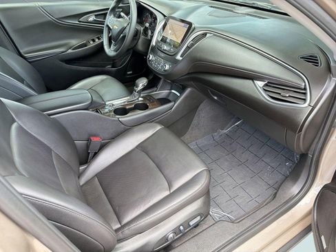Used 2024 Chevrolet Malibu LT FWD image 31