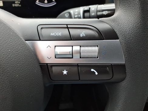 New 2026 Hyundai Tucson SE image 19