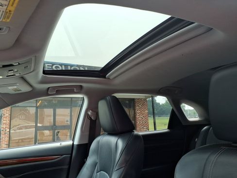 Used 2017 Lexus RX 350 AWD w/ Premium Package image 19
