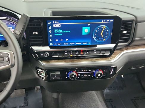 Used 2026 Chevrolet Silverado 1500 LT AWD/4WD image 21