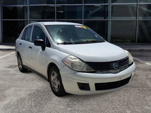 Used 2009 Nissan Versa Sedan FWD image 1