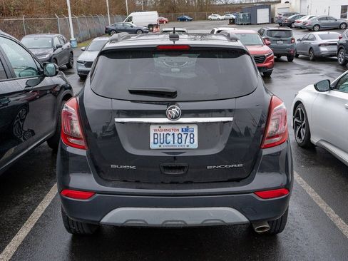 Used 2018 Buick Encore Preferred image 4