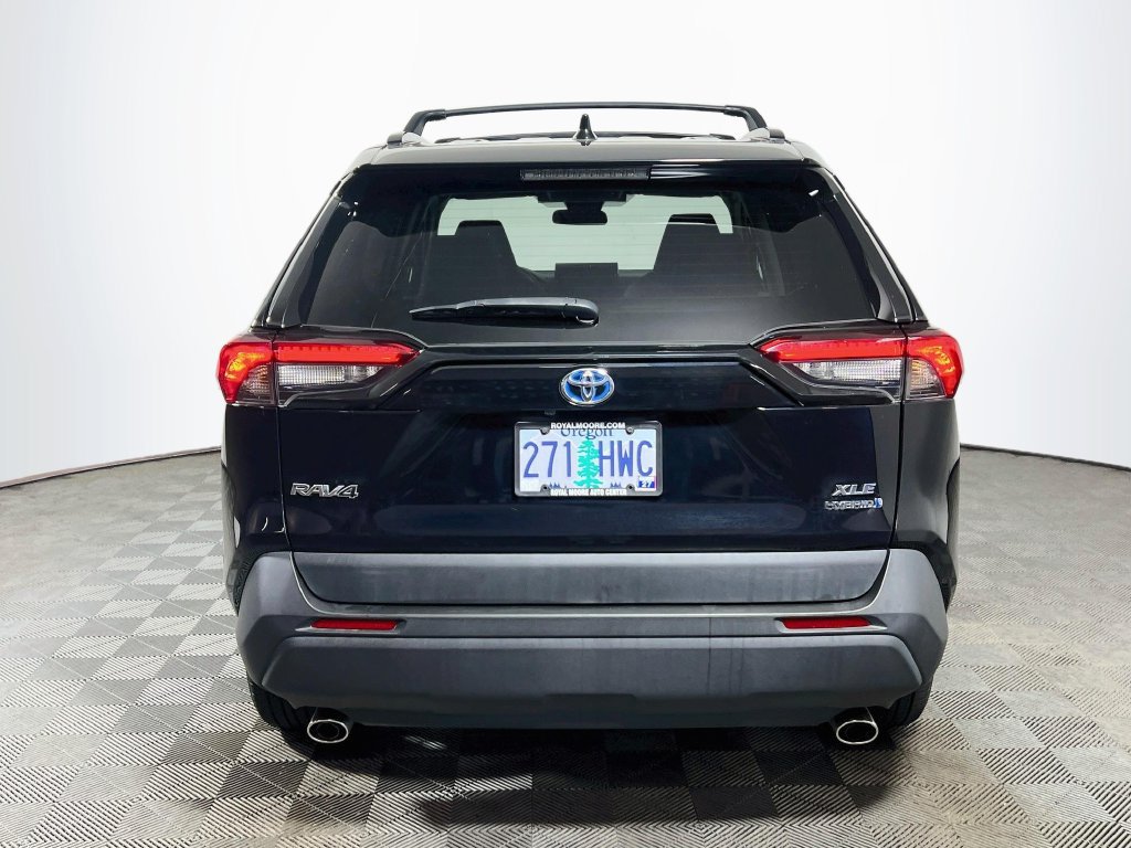 Certified 2021 Toyota RAV4 XLE AWD/4WD image 6