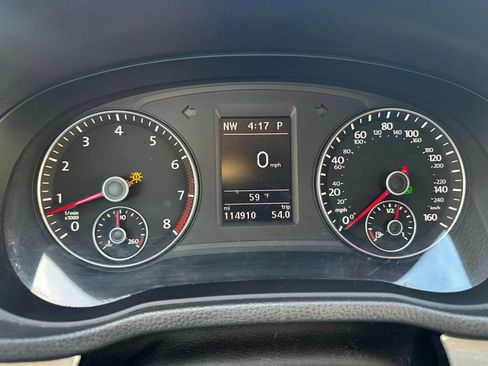 Used 2013 Volkswagen Passat 2.5 SE FWD image 50