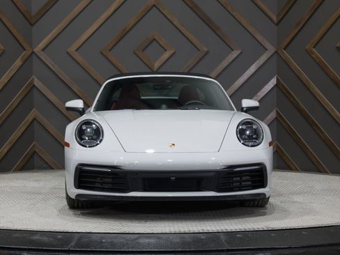 Used 2021 Porsche 911 Targa 4 image 3
