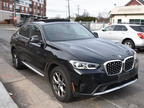 Used 2023 BMW X4 xDrive30i w/ Premium Package image 4