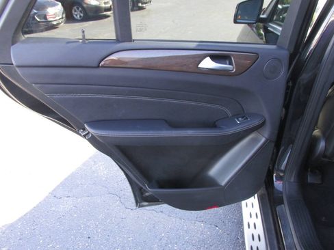 Used 2015 Mercedes-Benz ML 350 4MATIC image 13