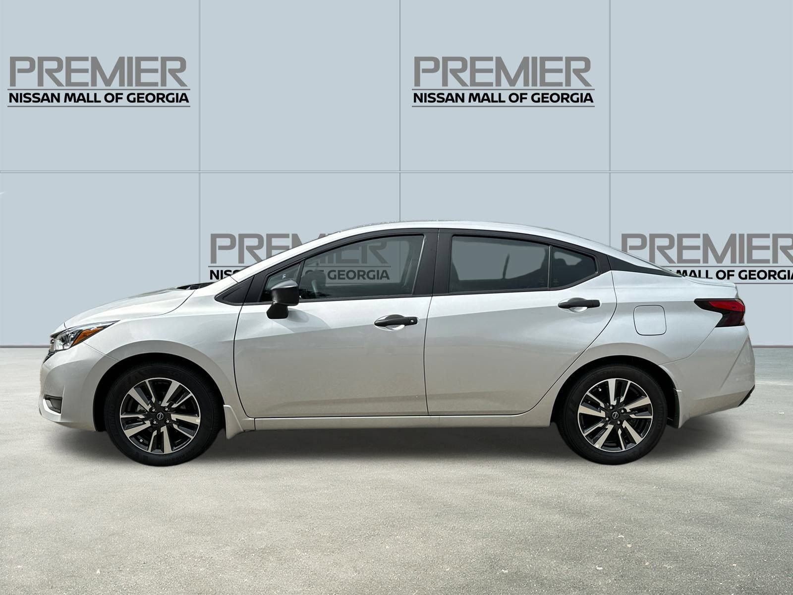 Used 2025 Nissan Versa S w/ S Plus Package FWD image 8