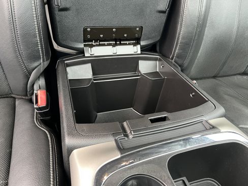 Used 2017 RAM 1500 Laramie image 27