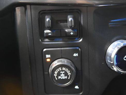 Used 2022 Ford F150 XLT w/ Equipment Group 302A High image 31