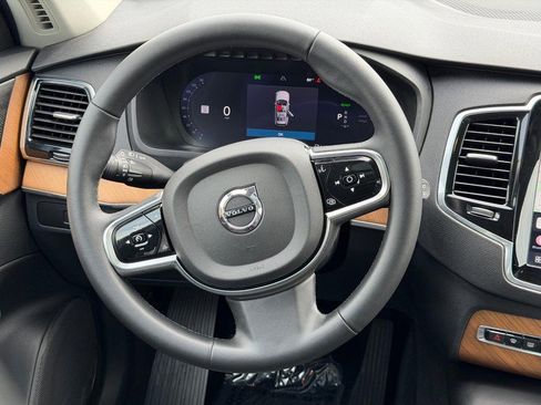 Certified 2024 Volvo XC90 T8 Plus w/ Protection Package Premier AWD/4WD image 13