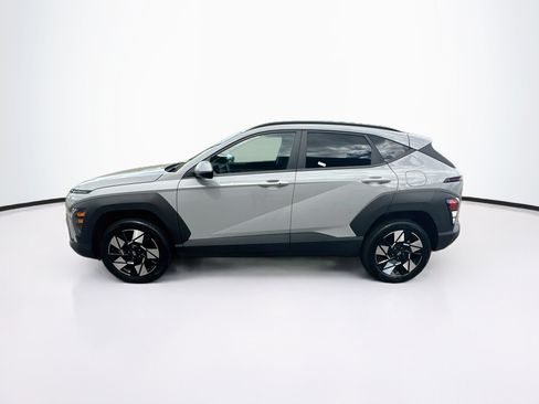 Used 2025 Hyundai Kona SEL AWD/4WD image 4
