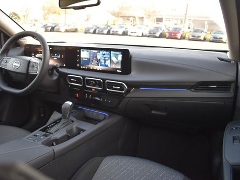 Used 2026 Nissan Sentra SV w/ SV Convenience Package FWD image 50