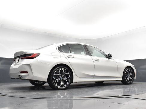 Used 2026 BMW 330i xDrive Sedan AWD/4WD image 22