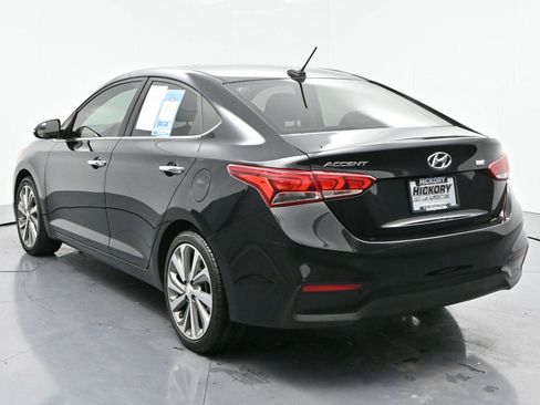 Used 2021 Hyundai Accent Limited image 5