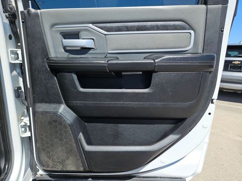 Used 2022 RAM 2500 Big Horn image 25