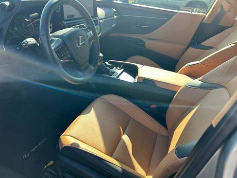 Certified 2025 Lexus ES 300h w/ Premium Package FWD image 7