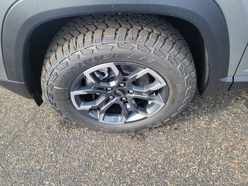 New 2026 Chevrolet Equinox ACTIV w/ Convenience Package III image 6