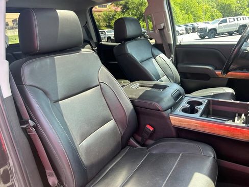 Used 2018 Chevrolet Silverado 1500 LTZ w/ Sport Package AWD/4WD image 37