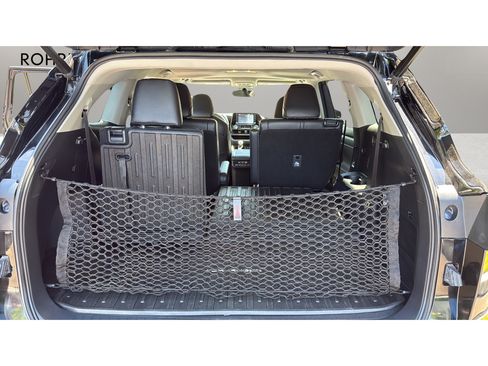 Used 2022 Toyota Highlander XLE AWD/4WD image 20