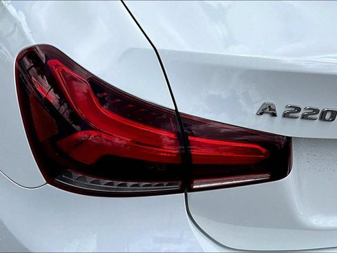 Used 2022 Mercedes-Benz A 220 image 22