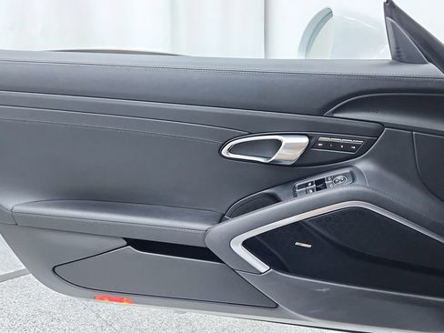 Used 2017 Porsche 911 Turbo S AWD/4WD image 27