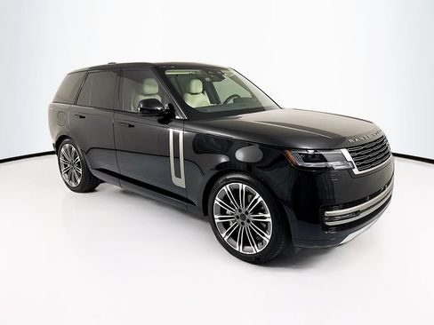 New 2026 Land Rover Range Rover SE AWD/4WD image 3