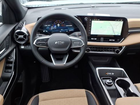 New 2026 Chevrolet Equinox ACTIV w/ Convenience Package III image 18