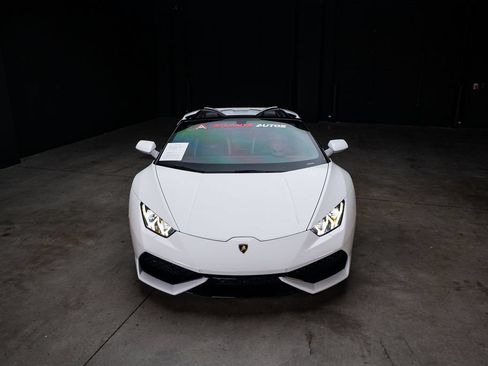 Used 2017 Lamborghini Huracan LP 610-4 AWD/4WD image 5