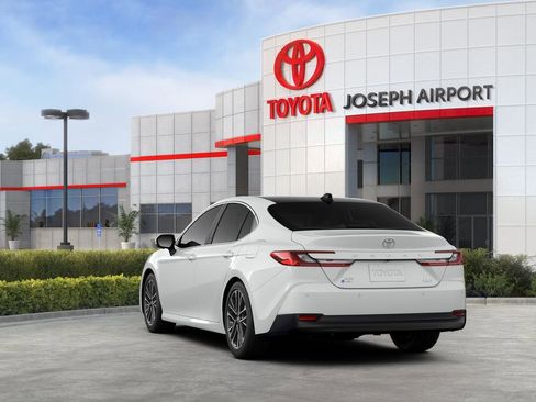 New 2026 Toyota Camry Hybrid AWD/4WD image 23