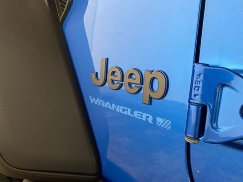 Used 2024 Jeep Wrangler Unlimited image 92