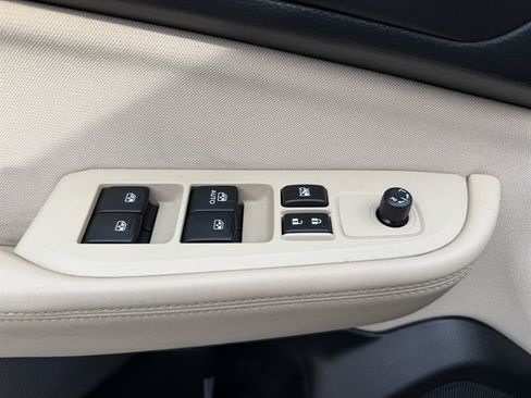 Used 2017 Subaru Outback 2.5i AWD/4WD image 22