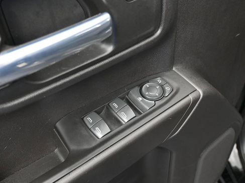 Used 2023 Chevrolet Silverado 1500 Custom image 17