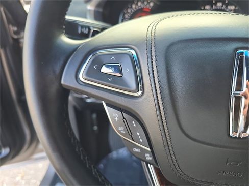 Used 2019 Lincoln MKZ Reserve image 25