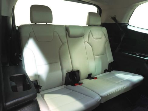 Used 2023 Kia Telluride SX Prestige AWD/4WD image 17