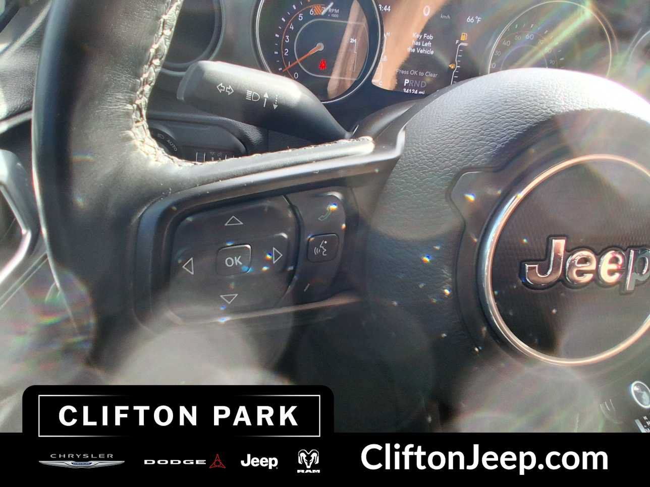 Used 2022 Jeep Wrangler Unlimited Sport AWD/4WD image 22
